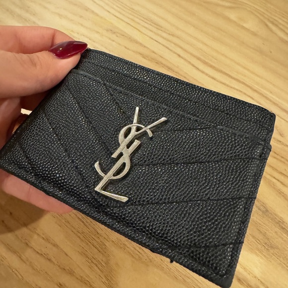 Saint Laurent Cassandre Matelasse Card Case in Lambskin - Picture 6 of 7